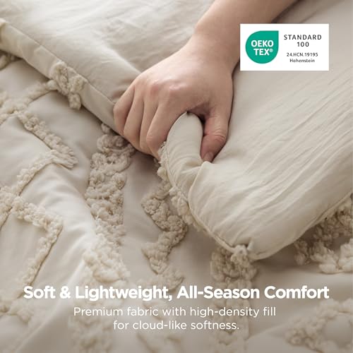 Bedsure Tufted Boho Comforter Set Queen, Bedroom Decor Bedding Set Beige | Soft Breathable Polyester,Fluffy Texture ,3 Pieces Gift For Girls Women,Marshmallow,All Seasons,Machine-washable,OEKO-TEX