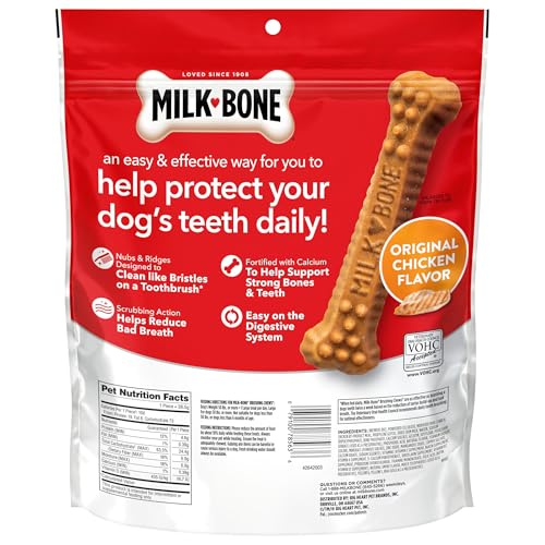 Milk-Bone Brushing Chews Large Daily Dental Dog Treats, 33.7 oz Bag | 25 treats, chicken flavored, VOHC accepted dental chews, helps clean teeth and freshen breath, for large dogs 50 lbs and up