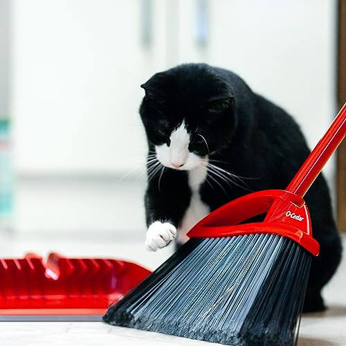 O-Cedar Pet Pro Broom with Step-On Dustpan | Removes Over 99% of Dust & Dirt in One Sweep | Removes 3X More Pet Hair | Quiet Cleaning Tool for Cat and Dog Owners