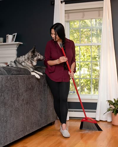 O-Cedar Pet Pro Broom with Step-On Dustpan | Removes Over 99% of Dust & Dirt in One Sweep | Removes 3X More Pet Hair | Quiet Cleaning Tool for Cat and Dog Owners